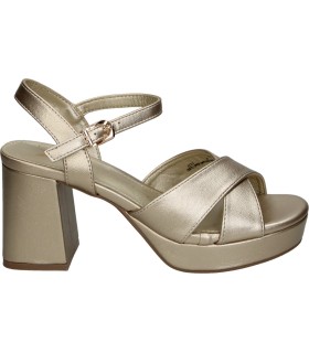Sandalia de tacón elegante XTI 145288 dorada para mujer